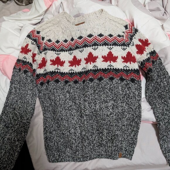 Canadiana Sweater - Picture 1 of 3